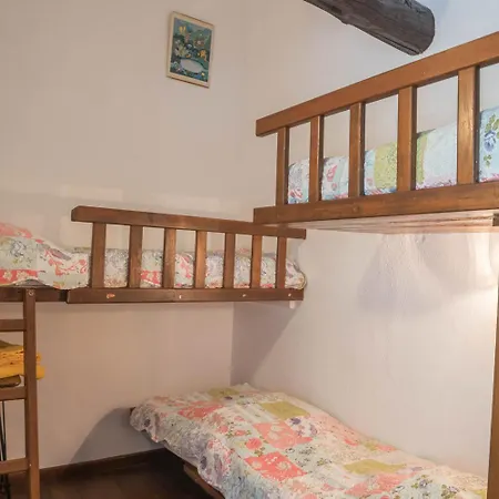 Ferienhaus De France 4/6 Personnes A Campemenard *